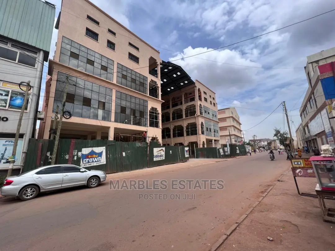 220sqm of Warehouse for Rent in Industrial Area at $10