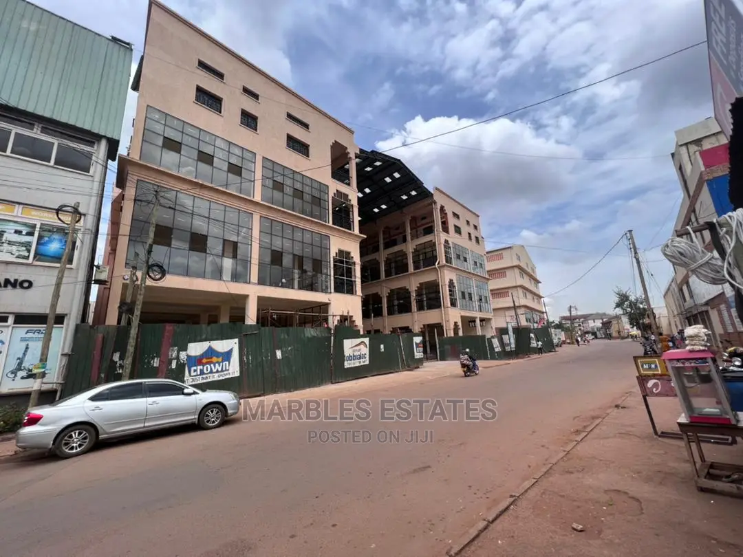 220sqm of Warehouse for Rent in Industrial Area at $10