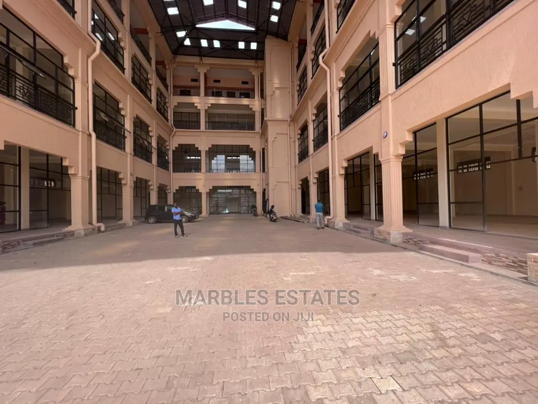 220sqm of Warehouse for Rent in Industrial Area at $10