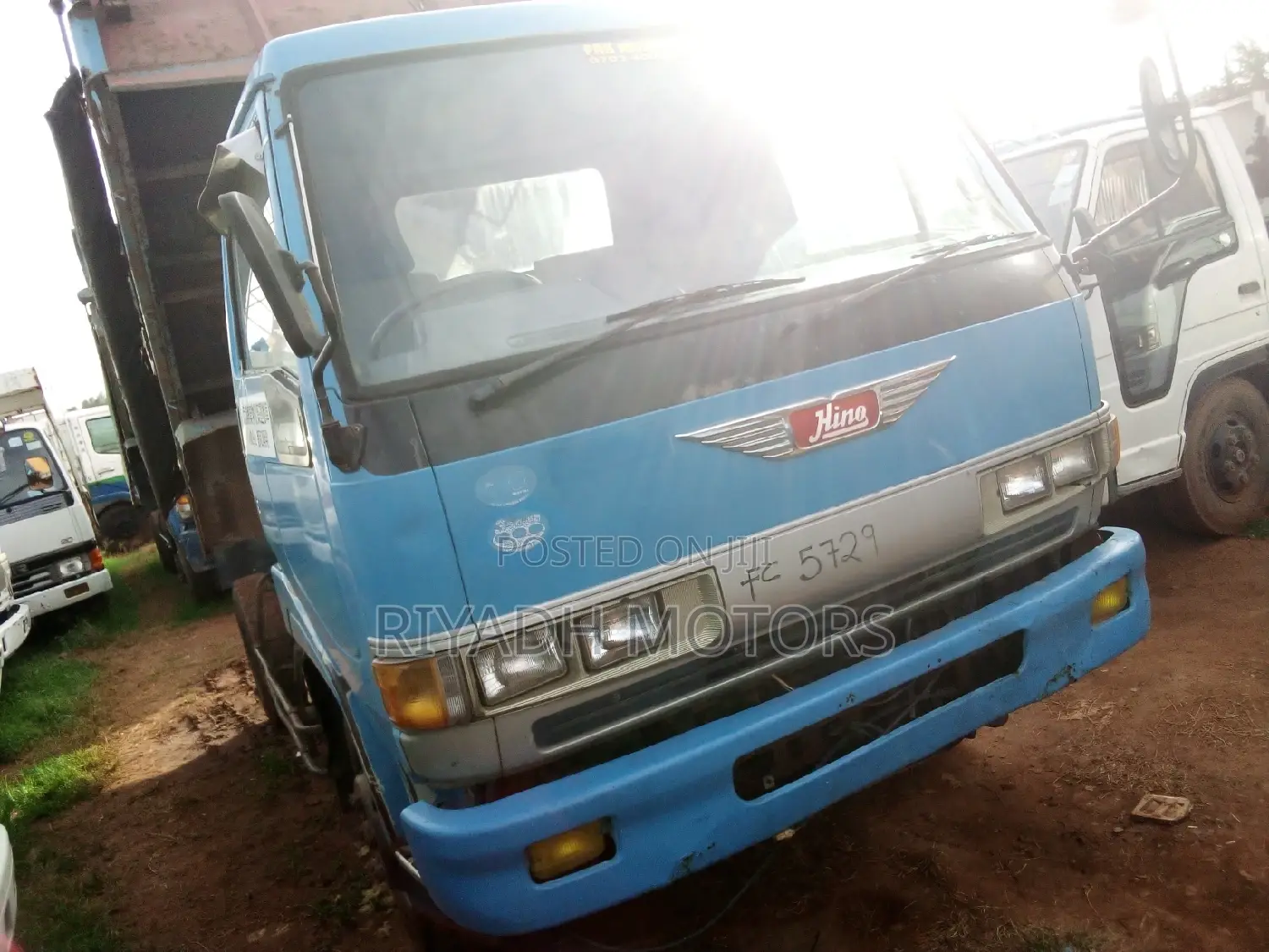 Hino Dumper