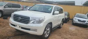 Toyota Land Cruiser 2009 White