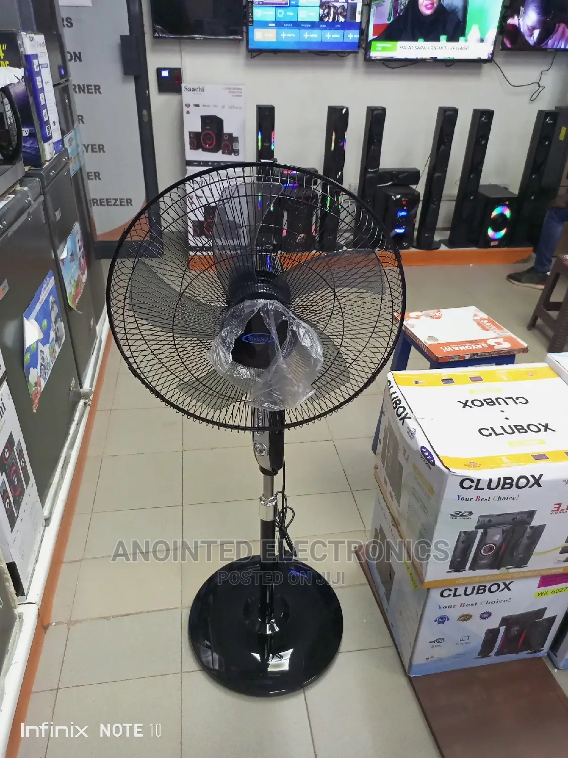 Stand Fan Venus
