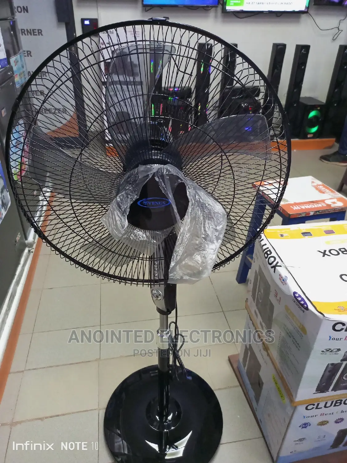 Stand Fan Venus