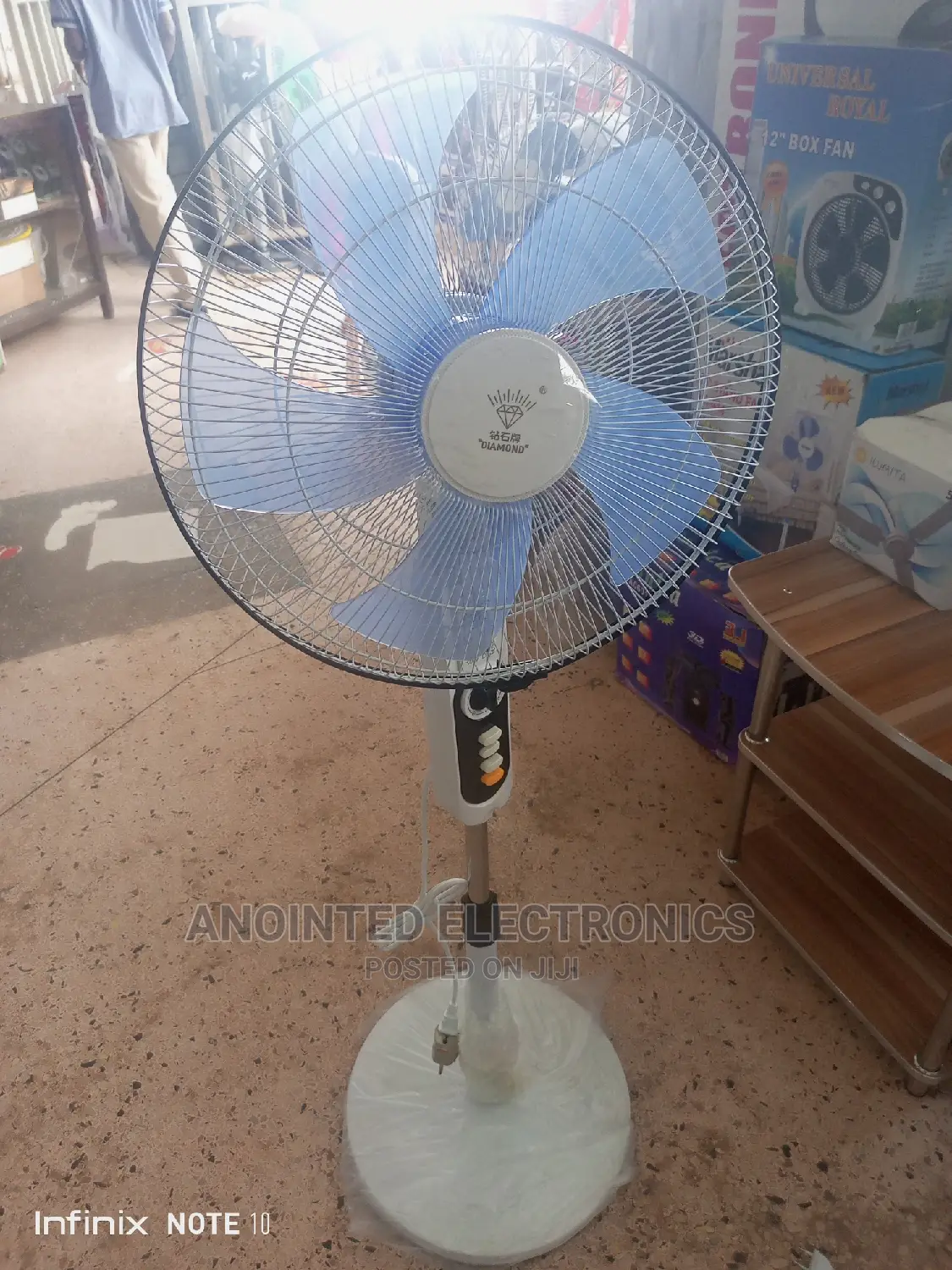 Diamond Original Stand Fan