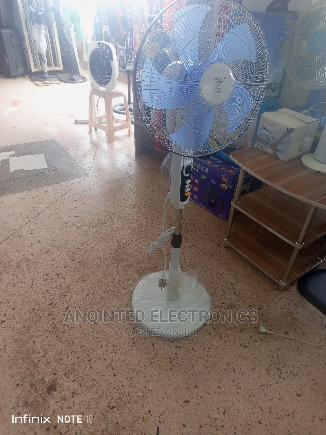 Diamond Stand Fan