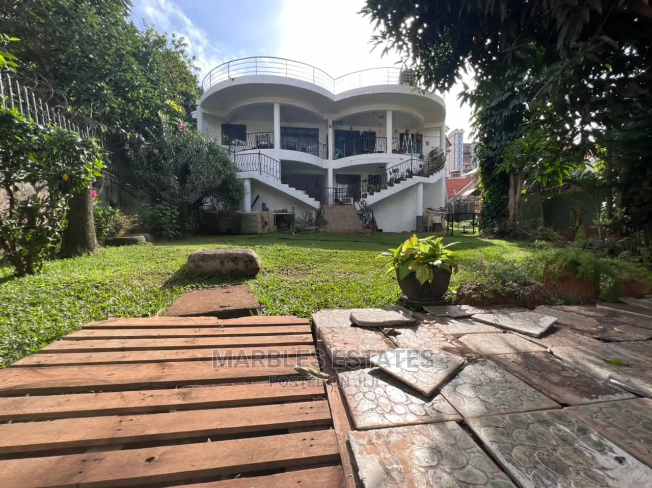 Furnished 3bdrm Apartment in Naguru, Central Division for Rent