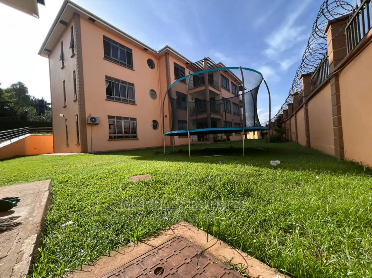 3bdrm Apartment in Naguru, Central Division for Rent