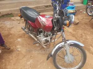 New Bajaj Boxer 2019 Red