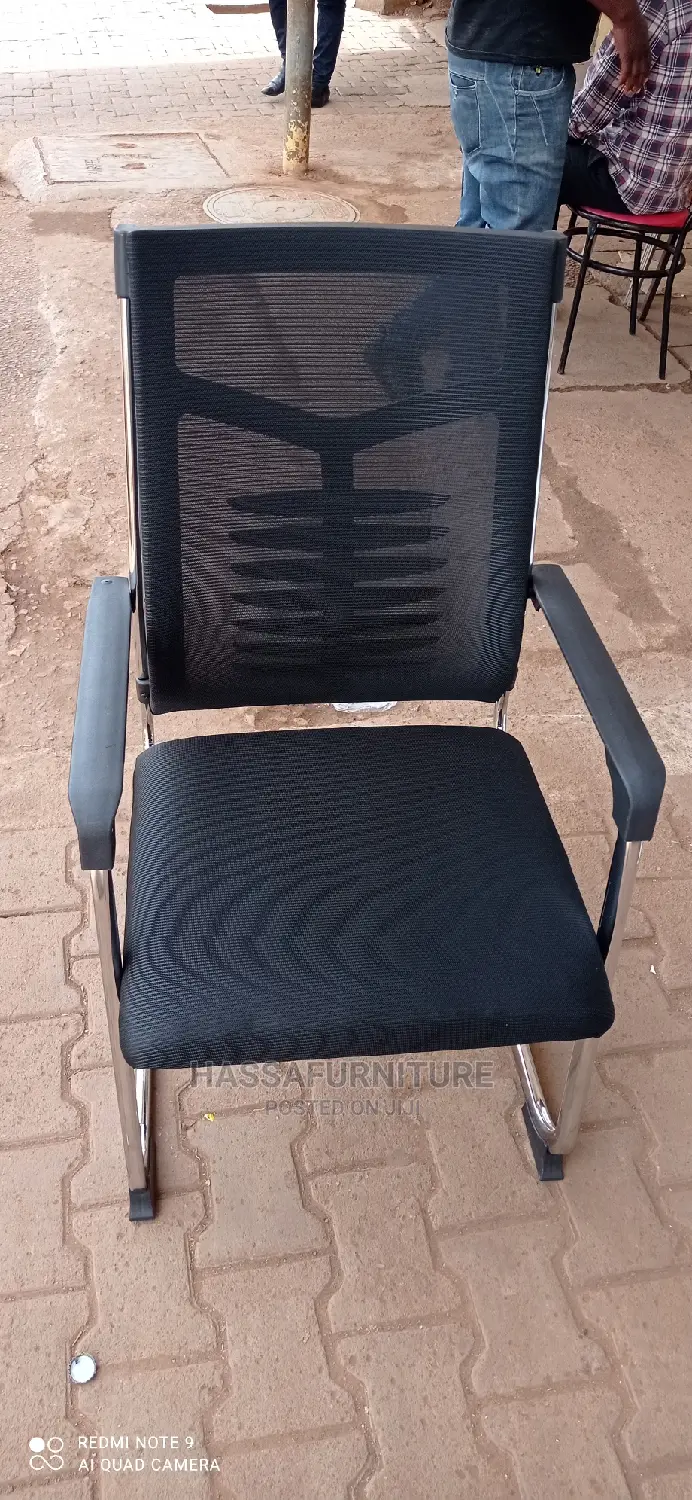 Executive Mesh Waiting Chair