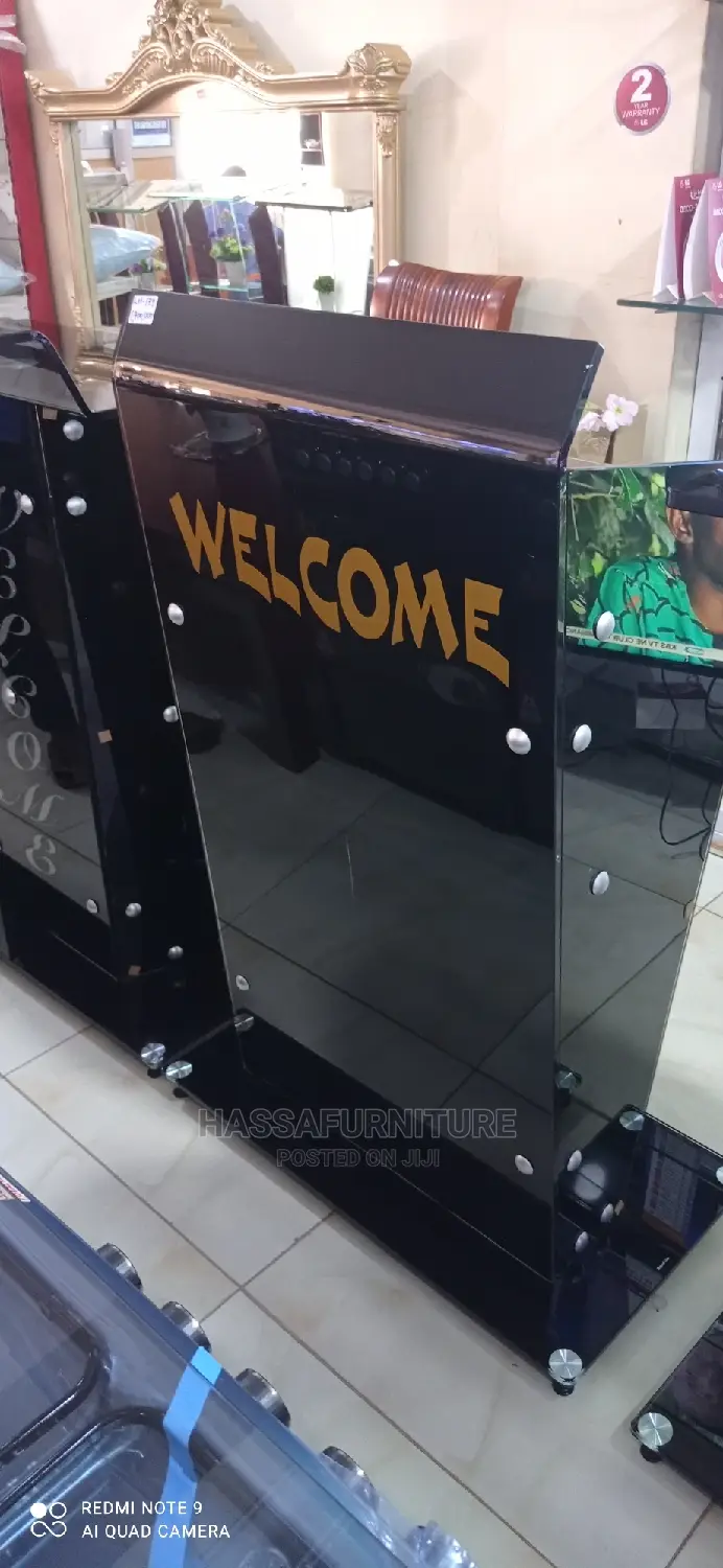Executive Glass Pulpits