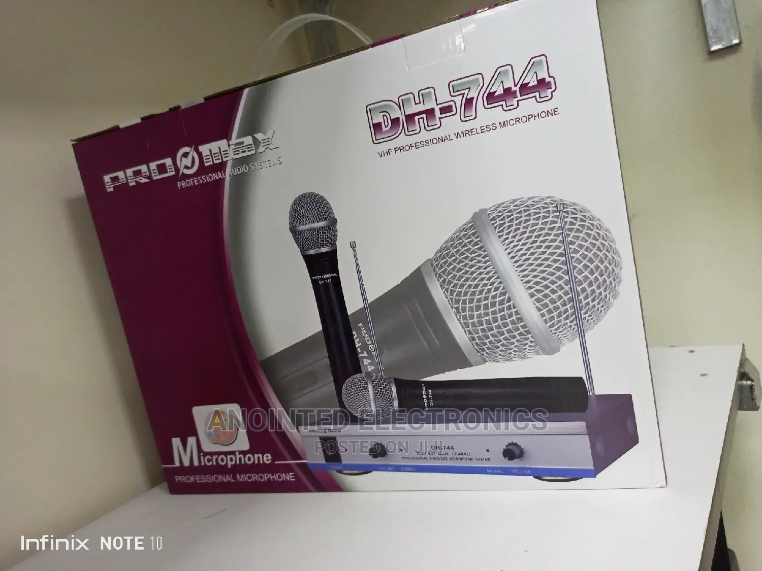 Max Microphone