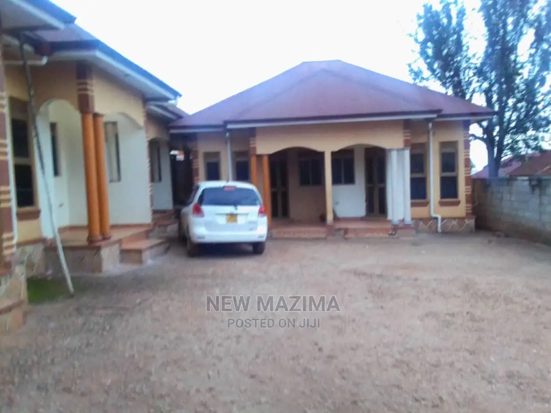 6bdrm House in Makindye, Division B for Sale