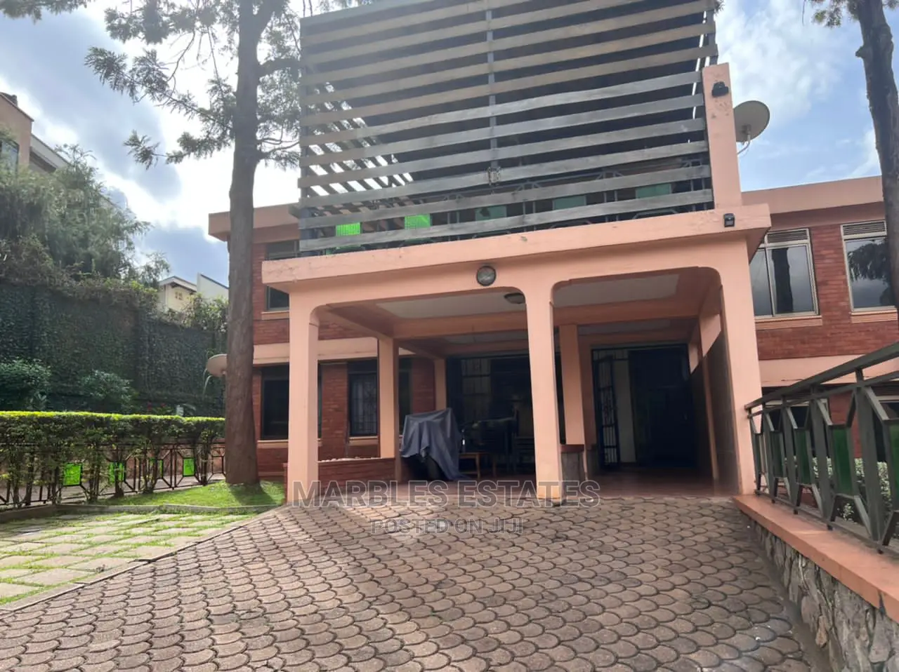 4bdrm Townhouse/Terrace in Naguru, Central Division for Rent