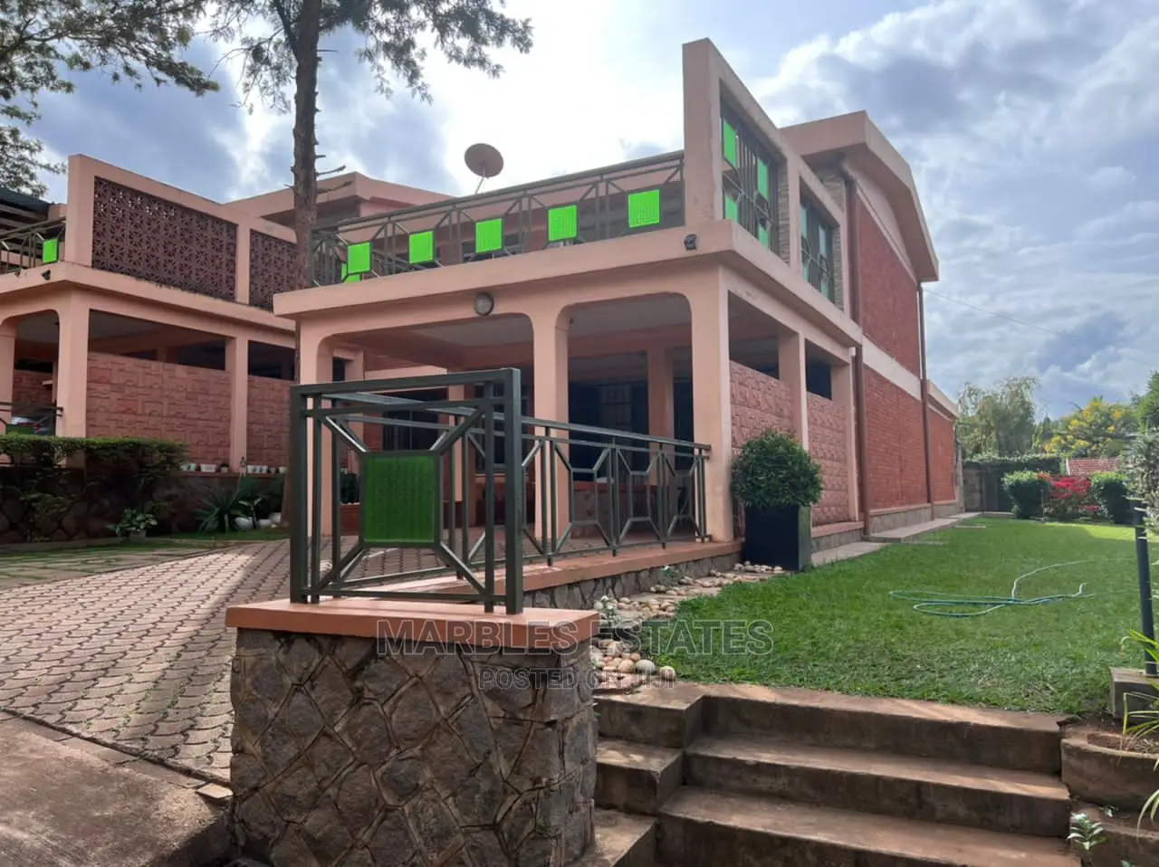 4bdrm Townhouse/Terrace in Naguru, Central Division for Rent