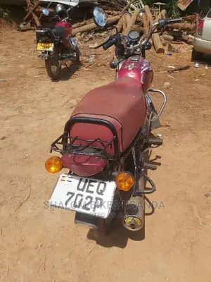 Bajaj Avenger 180 2020 Red