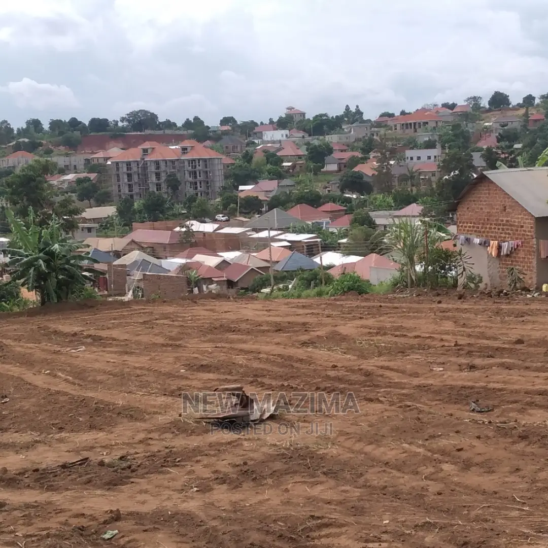 Veryhot Plot Quicksale After Munyonyo in First Trafic Lights
