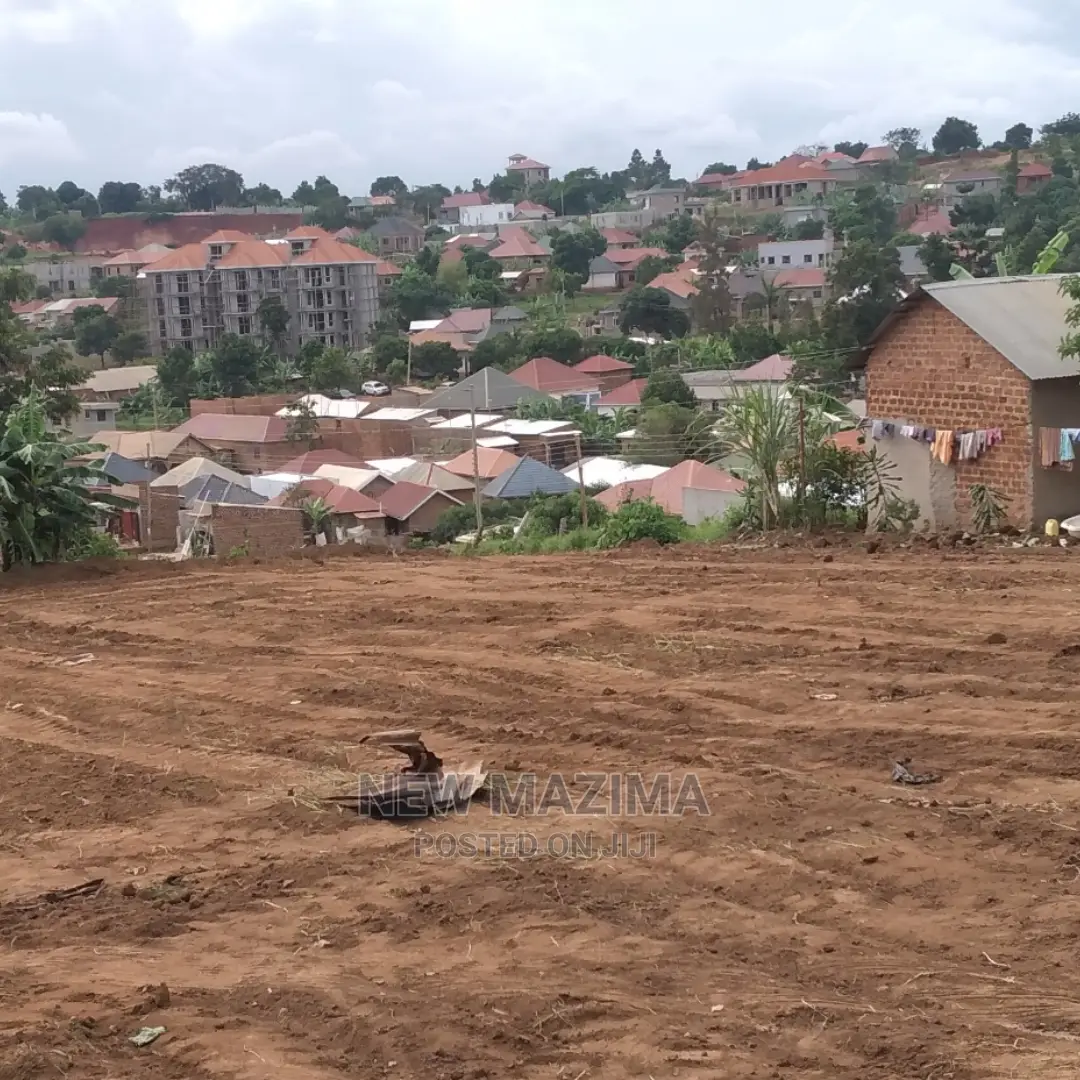 Veryhot Plot Quicksale After Munyonyo in First Trafic Lights