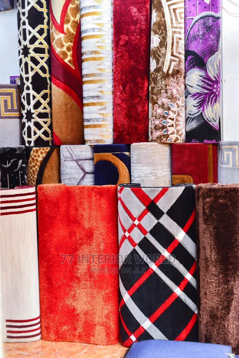 Center Carpets
