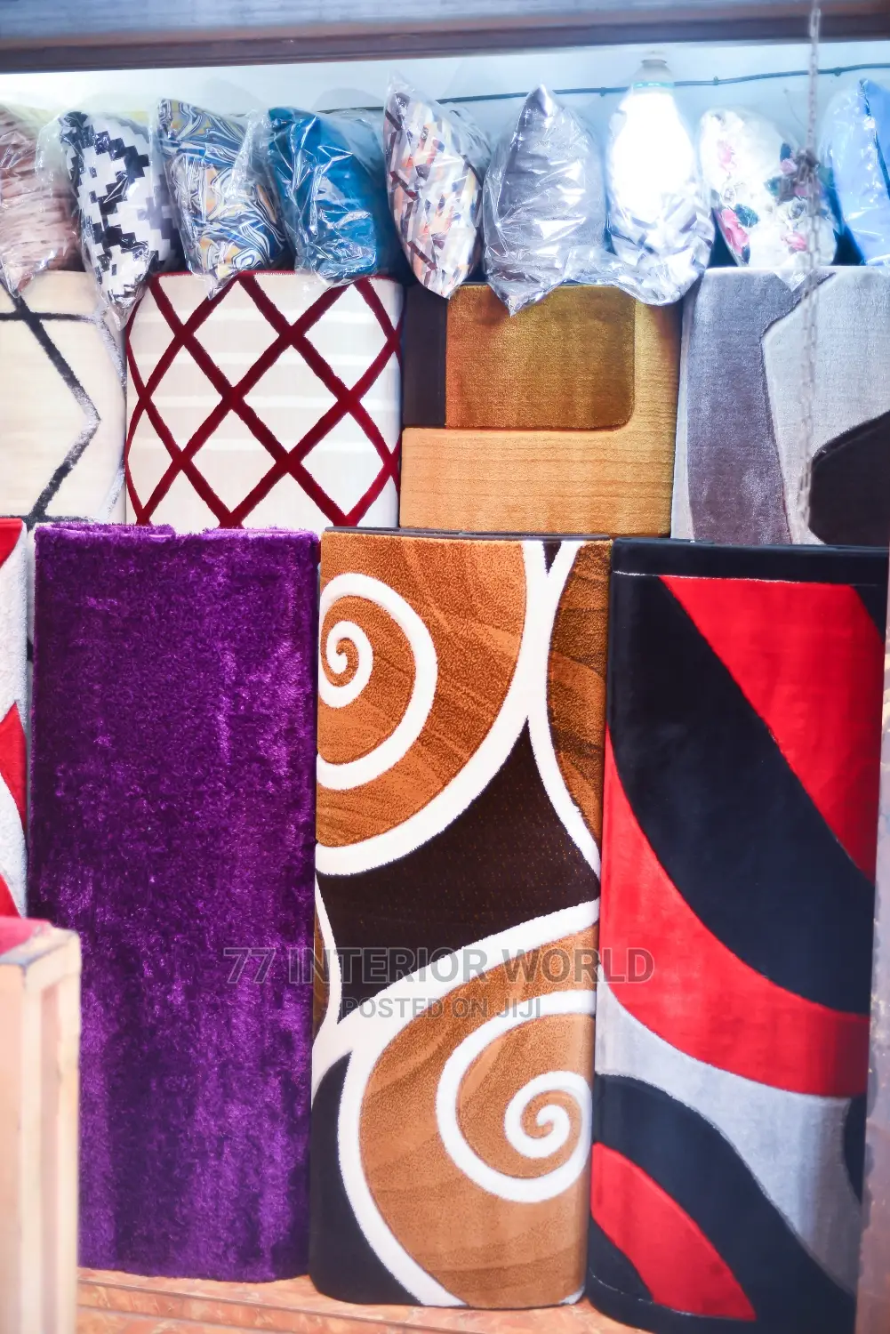 Center Carpets