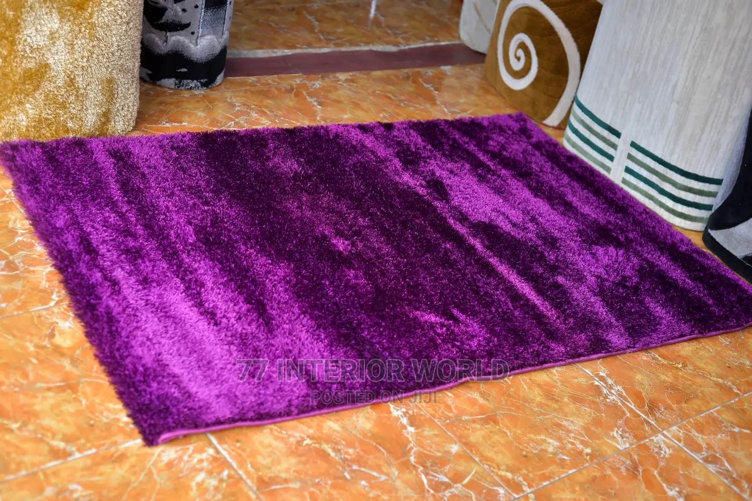 Center Carpets