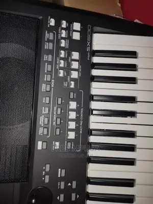 Yamaha Keyboard Sx 600
