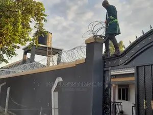 Razor Wire Fencing, 7metresgalvanised Stainless Steel.