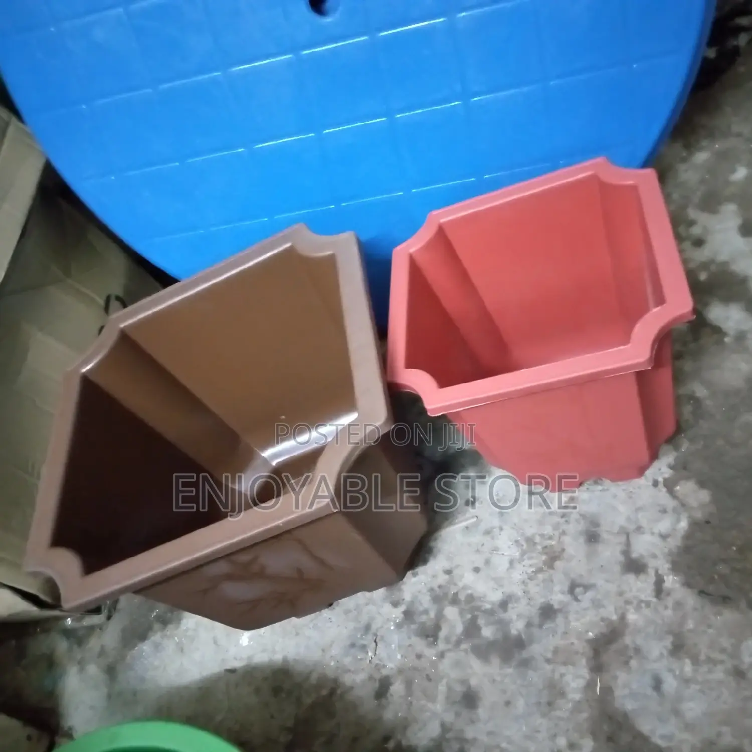 Nicotine Plastic Flower Pots Plastic Flower Pots