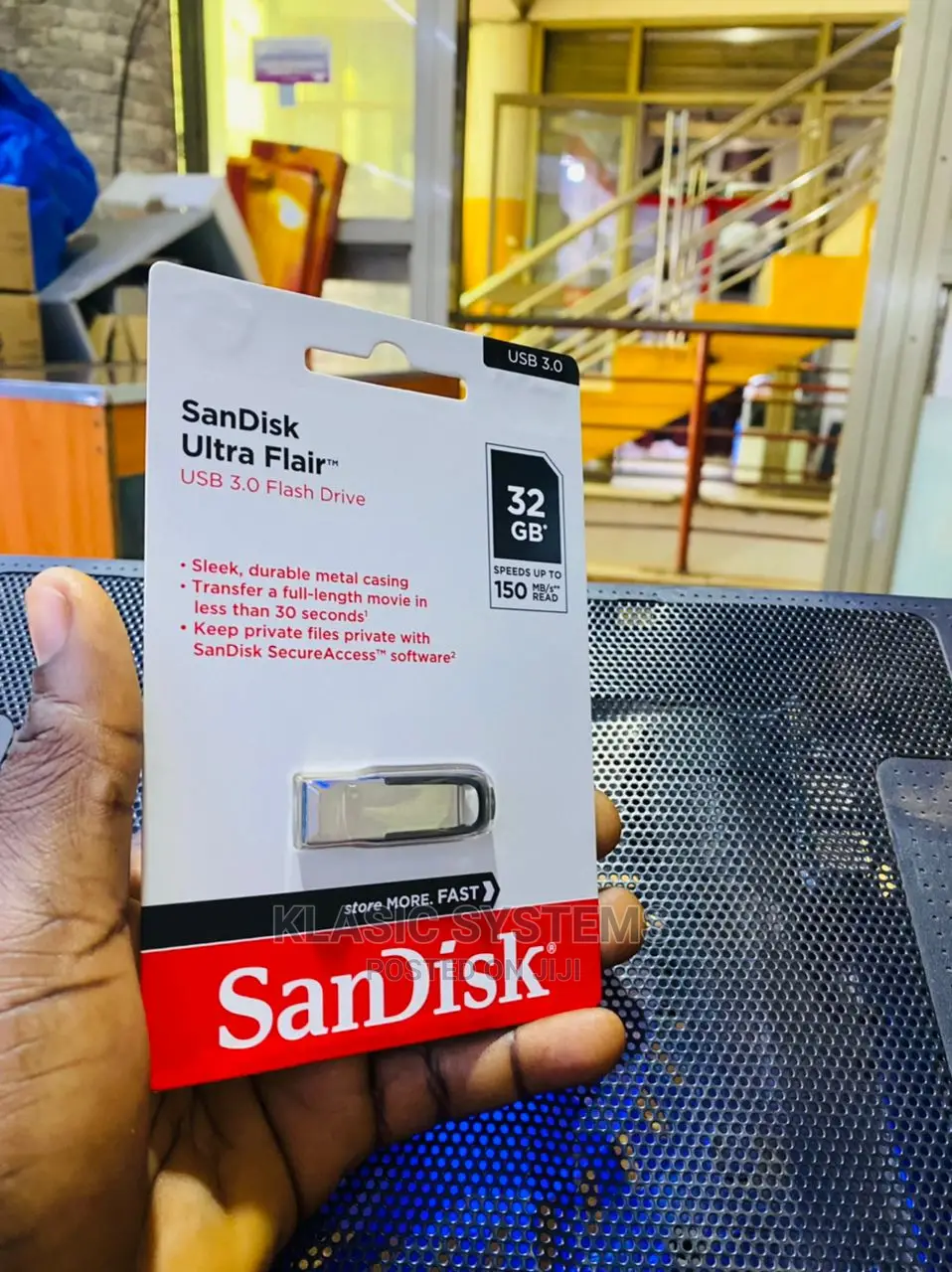 Sandisk Ultra Flairtm USB 3.0 Flash Drive 32gb