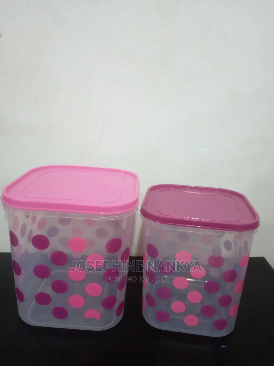Colourless Foodmate Dishes With Pink Doted Design