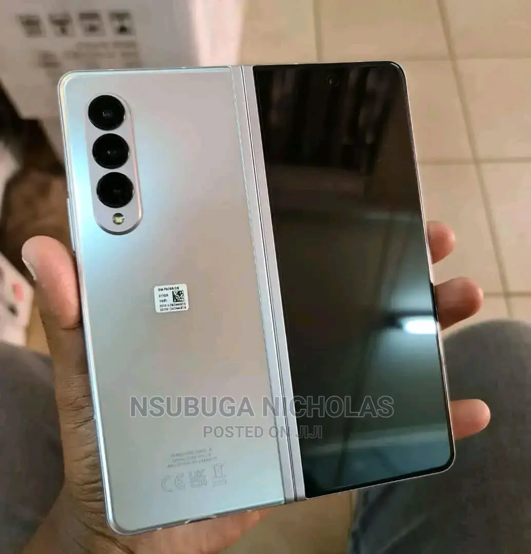 Samsung Galaxy Z Fold 3 256 GB Silver