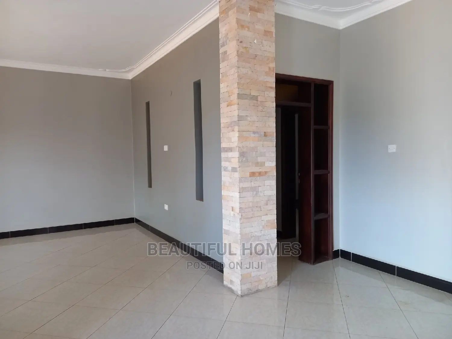Furnished 4bdrm House in Kira Organised for Sale