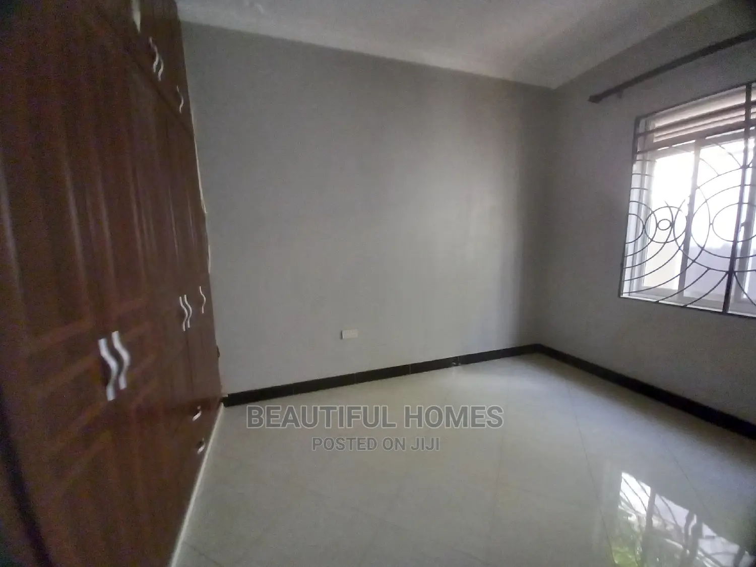 Furnished 4bdrm House in Kira Organised for Sale