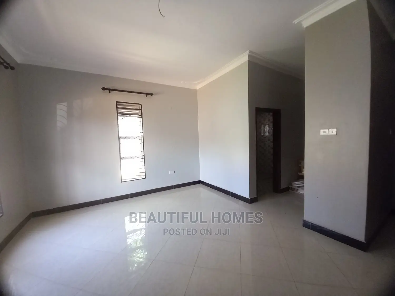 Furnished 4bdrm House in Kira Classy for Sale