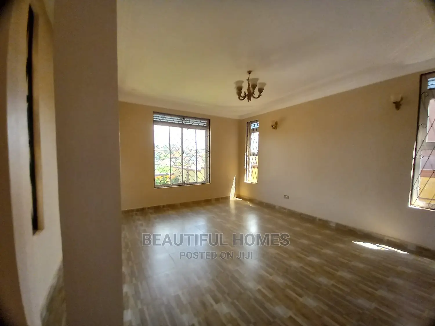 Furnished 4bdrm Duplex in Kira Corporate for Sale