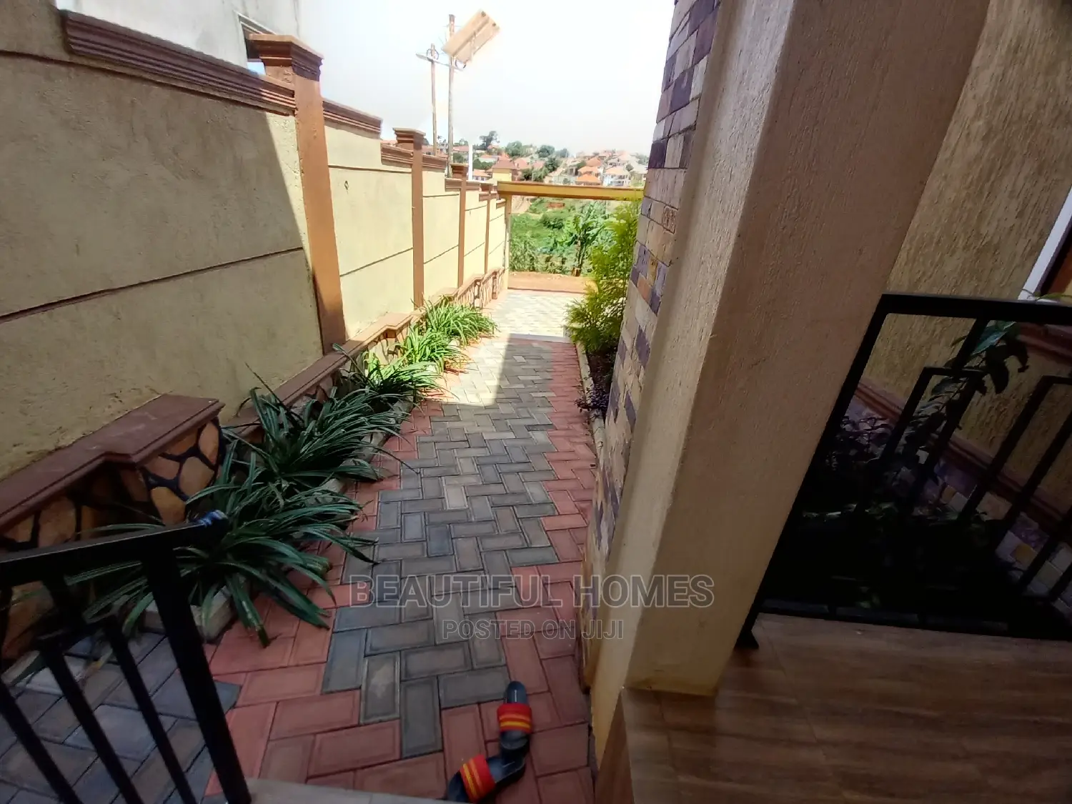 Furnished 4bdrm House in Kira First Class for Sale