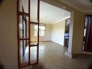 Furnished 4bdrm Mansion in Kira Corporate Lane for Sale