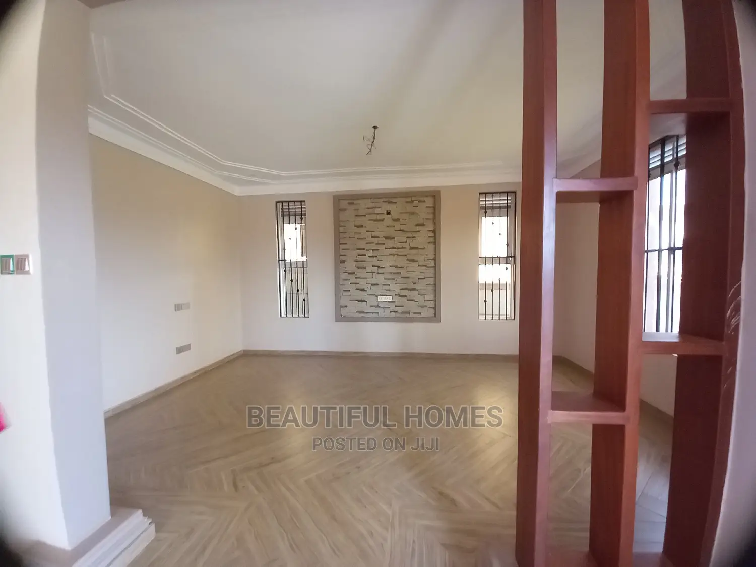 Furnished 4bdrm House in Kira Upscale for Sale