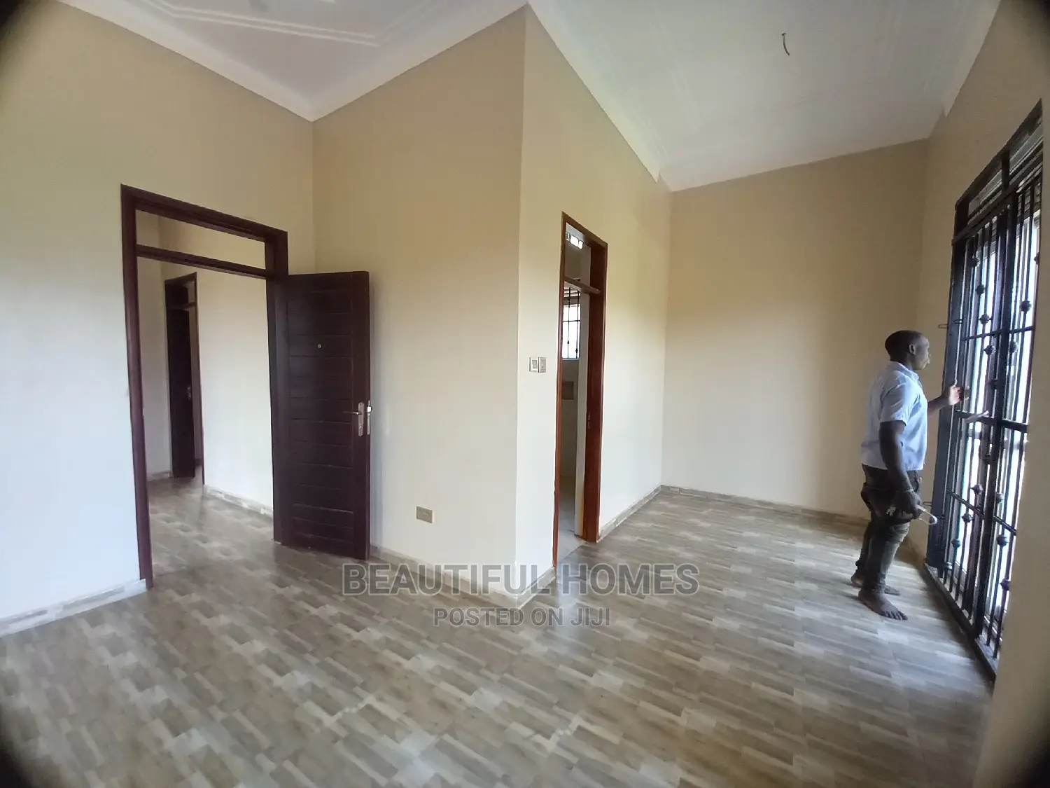 Furnished 4bdrm House in Kira Upscale for Sale