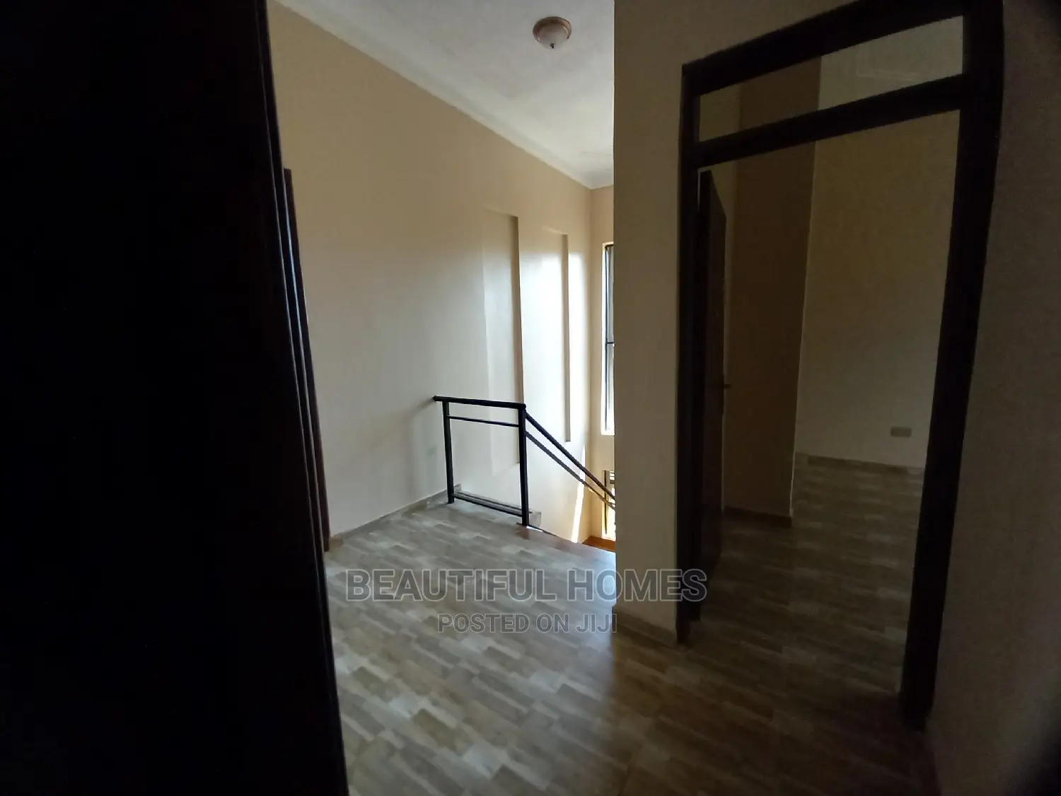 Furnished 4bdrm Mansion in Kira Rich for Sale