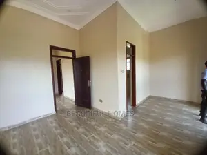 Furnished 4bdrm Mansion in Kira Rich for Sale