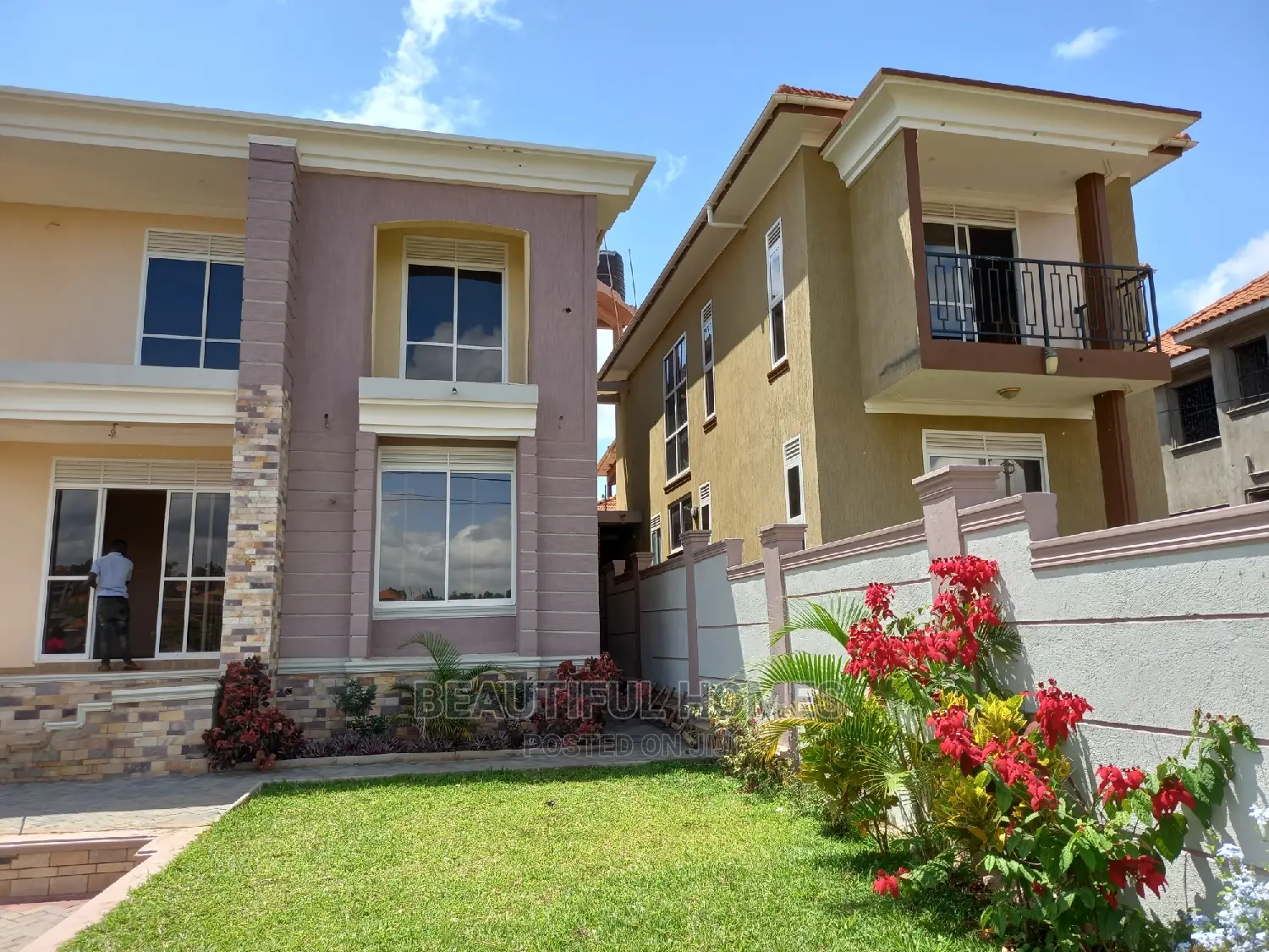 Furnished 4bdrm Mansion in Kira Wealthy Estate for Sale