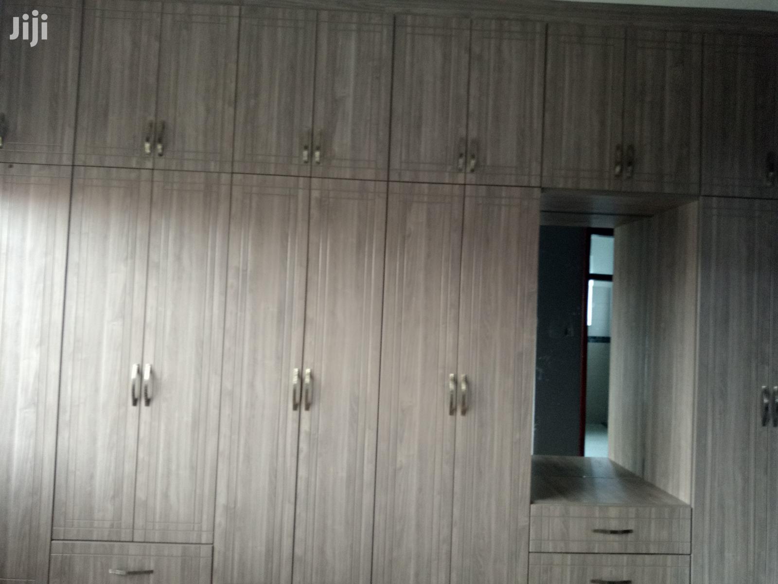 Kyanja Posh Home in Tarmacked Neighbourhood on Sell