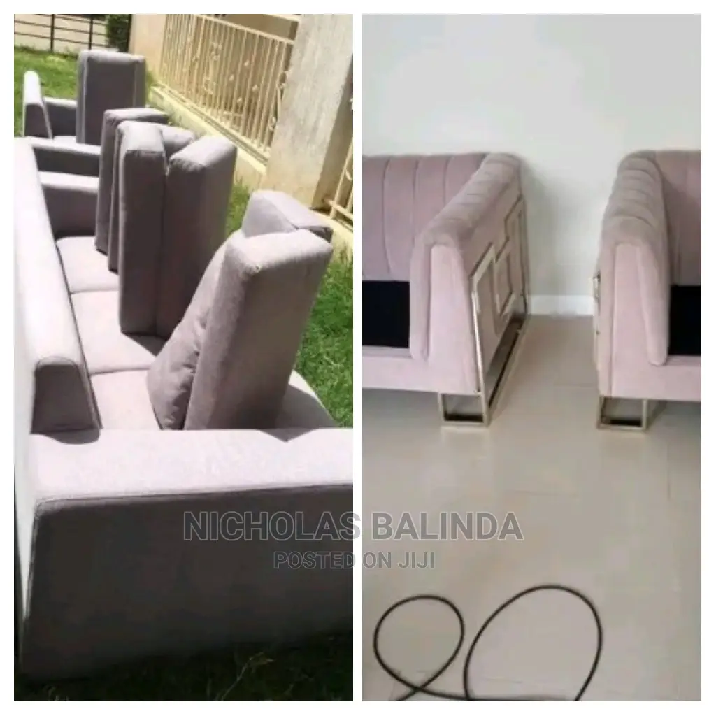 Effective Sofa Cleaning in Progress