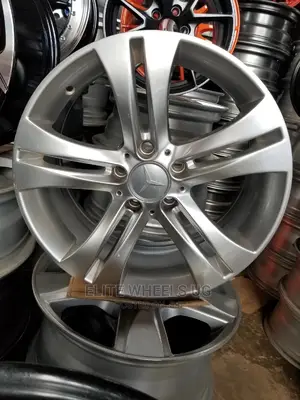 Photo - Mercedes Benz R17 Silver Sport Rims