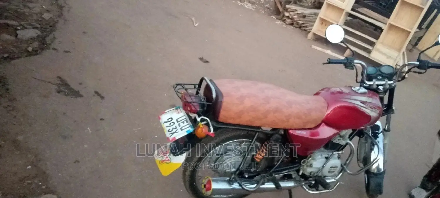 Bajaj Boxer 2019 Red