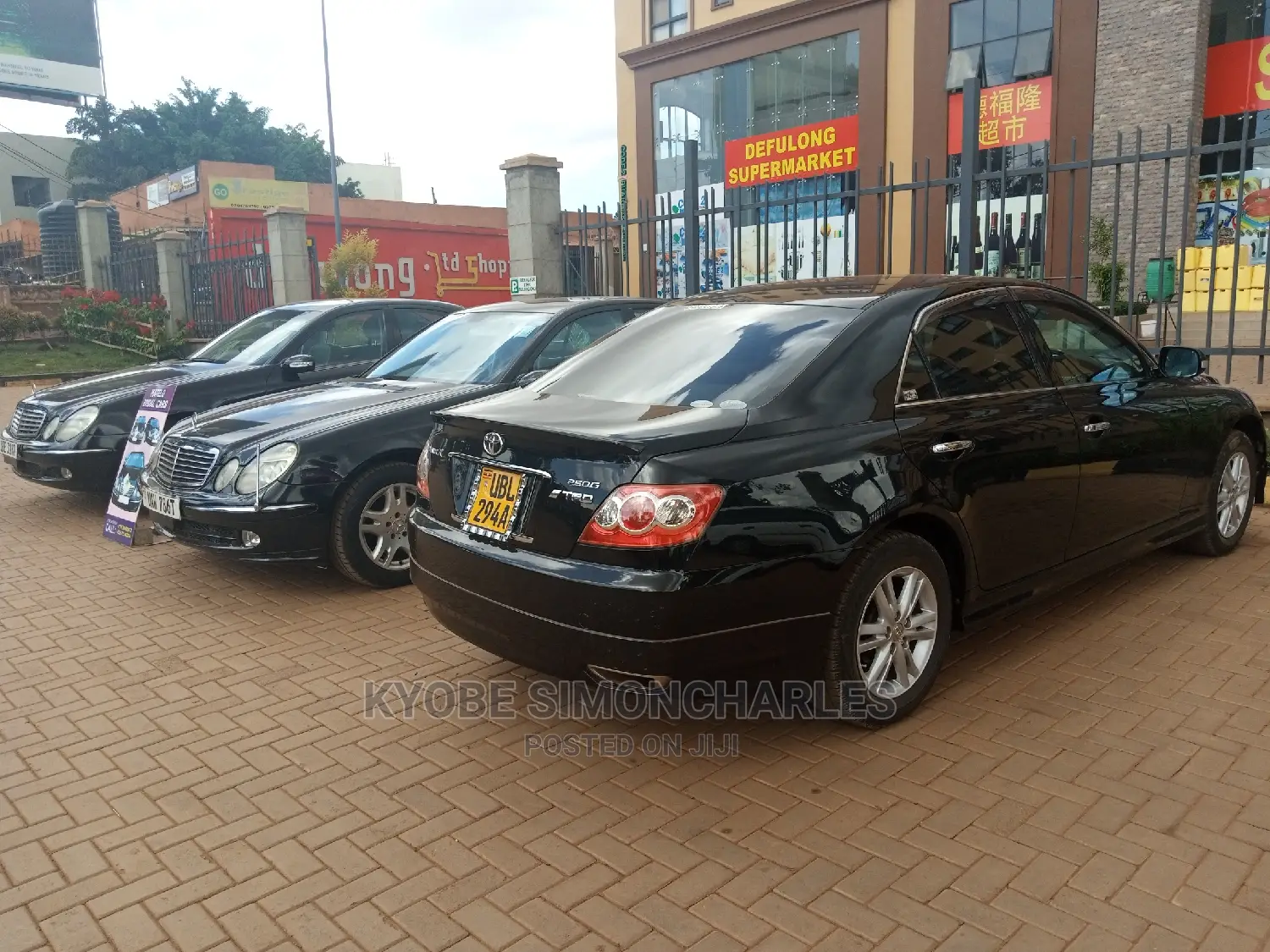 Benz & Landcruiser Limousine Bridal Cars