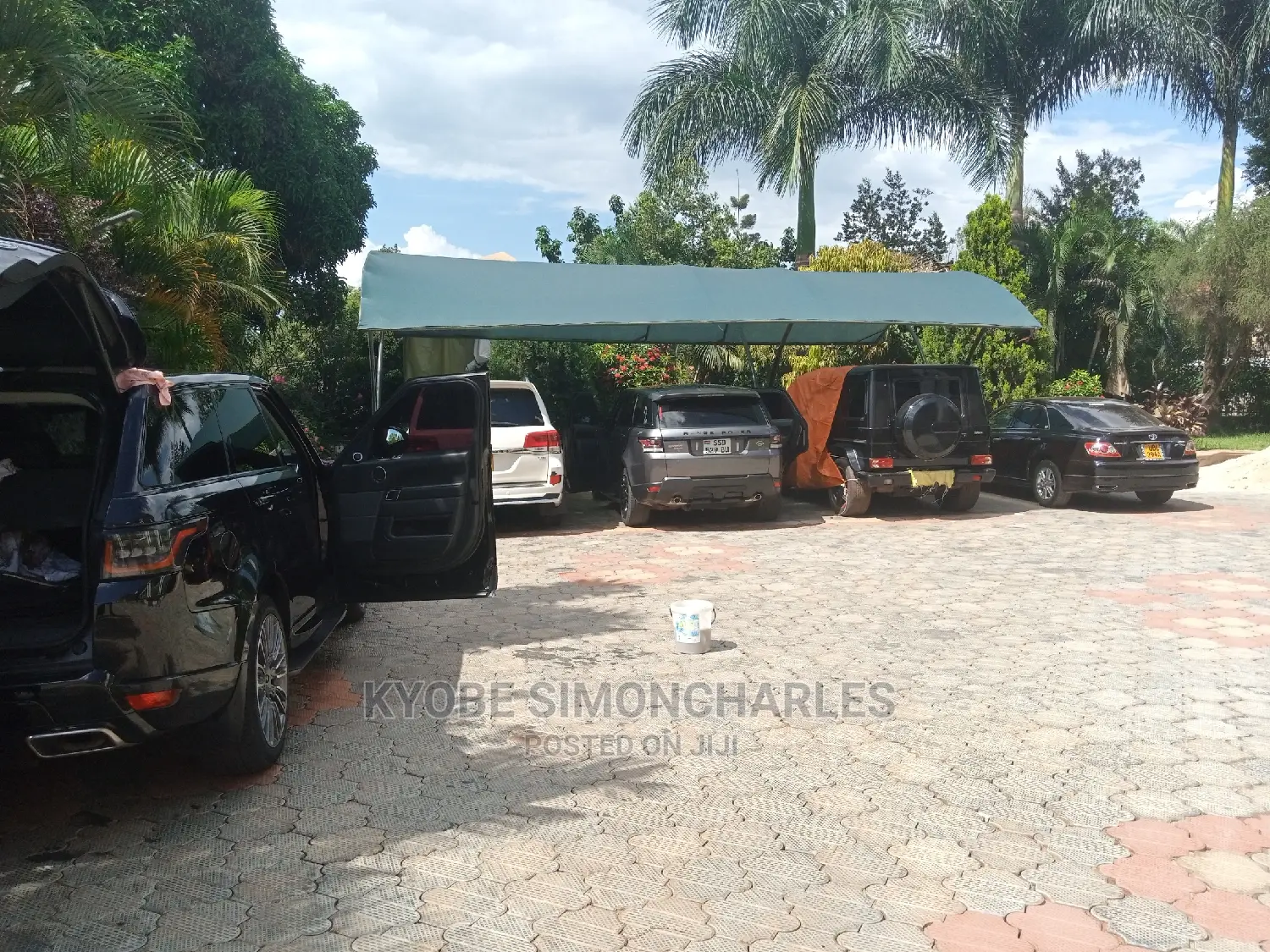 Benz & Landcruiser Limousine Bridal Cars