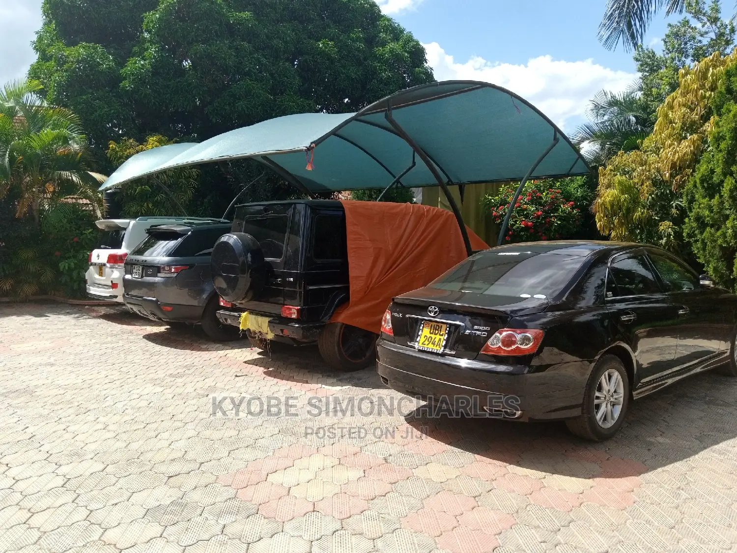 Benz & Landcruiser Limousine Bridal Cars
