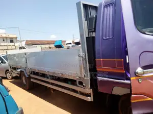 Fuso Baby Face Truck 2001
