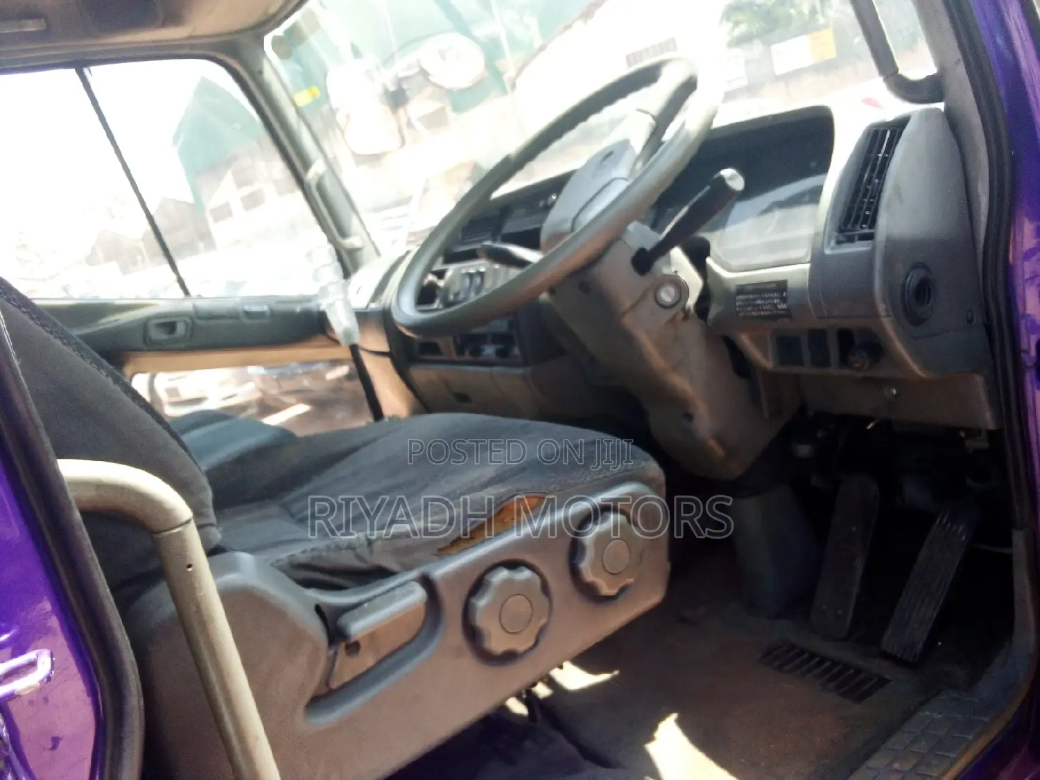 Fuso Baby Face Truck 2001